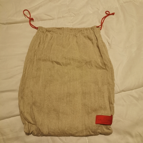 🌻3/$25🌻 Valentino Garavani Dustbag